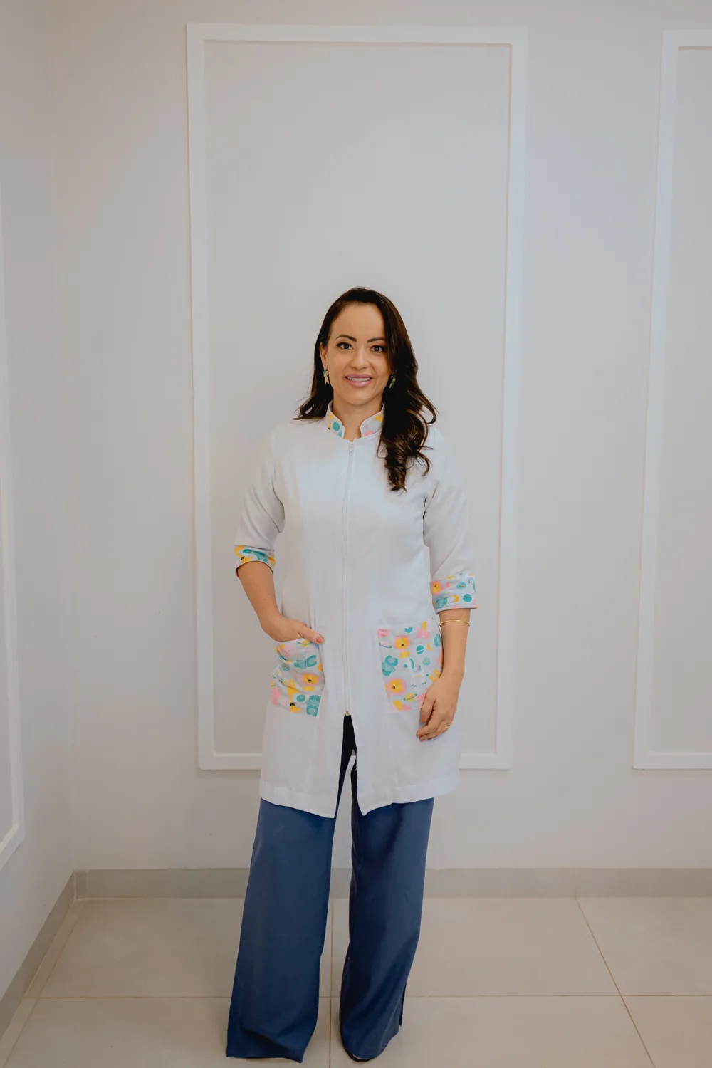 Retrato da Dra. Ligiane Gama, especialista em osteopatia pediátrica em Sinop (MT)
